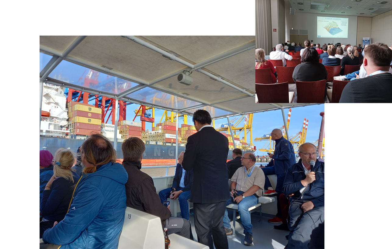 2 Bilder Kombination. Menschen sitzen an Bord eines Schiffes im Hintergrund liegende Containerschiffe an der Kaje. Kleines bild mit Teilnehmern eines Vortrags mit Fotos aus den Reihen der Zuschauer zum Podium.